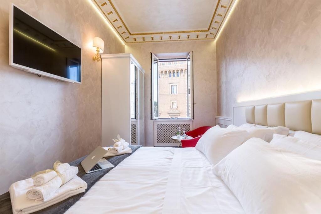 Piazza Venezia Luxury Suite Рим Экстерьер фото