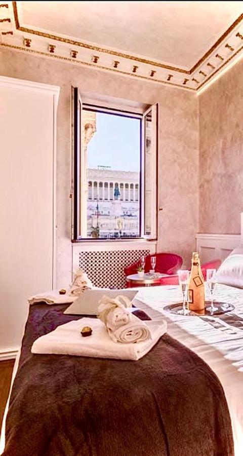Piazza Venezia Luxury Suite Рим Экстерьер фото