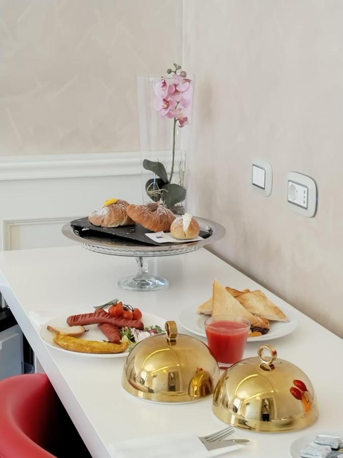 Piazza Venezia Luxury Suite Рим Экстерьер фото