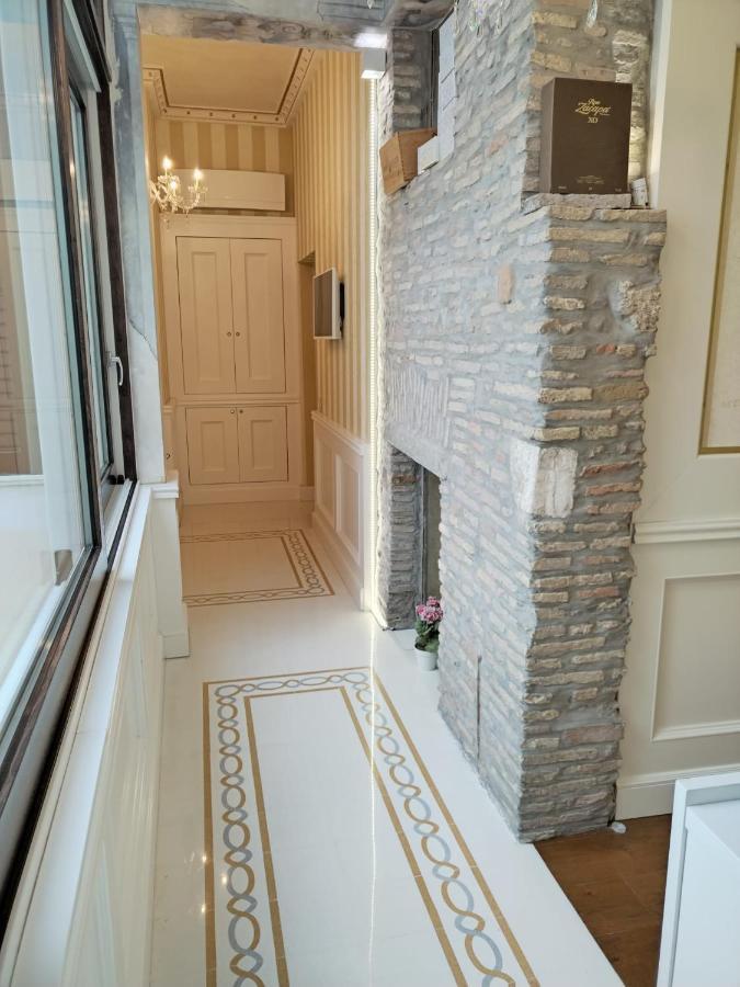 Piazza Venezia Luxury Suite Рим Экстерьер фото