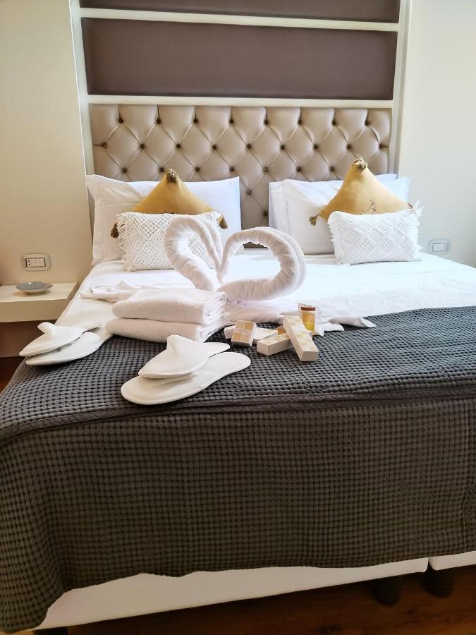Piazza Venezia Luxury Suite Рим Экстерьер фото