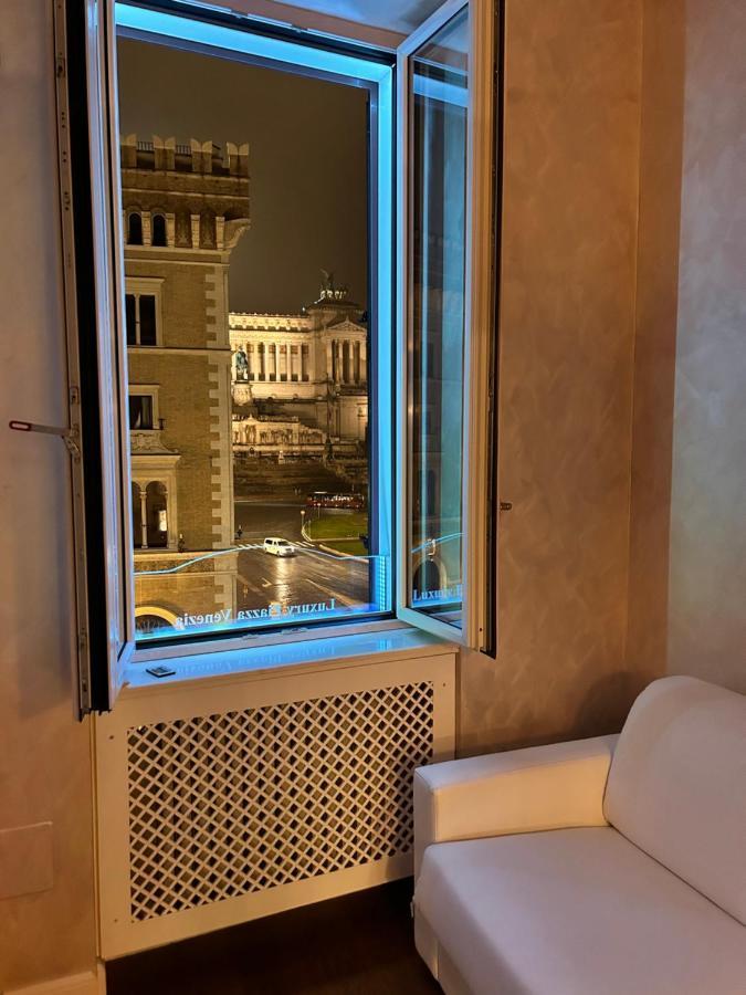 Piazza Venezia Luxury Suite Рим Экстерьер фото