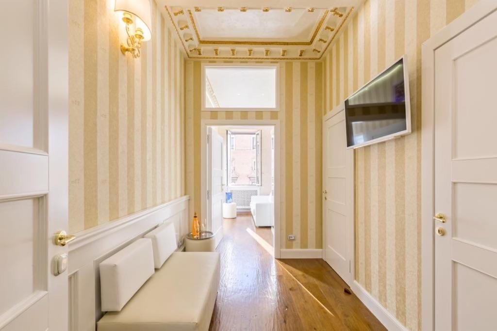 Piazza Venezia Luxury Suite Рим Экстерьер фото
