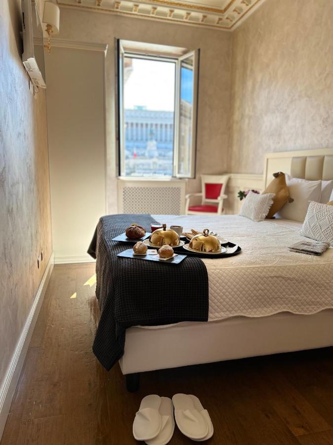Piazza Venezia Luxury Suite Рим Экстерьер фото