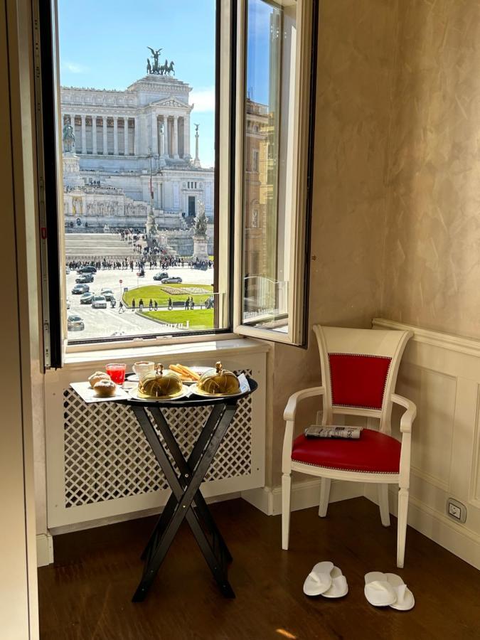 Piazza Venezia Luxury Suite Рим Экстерьер фото
