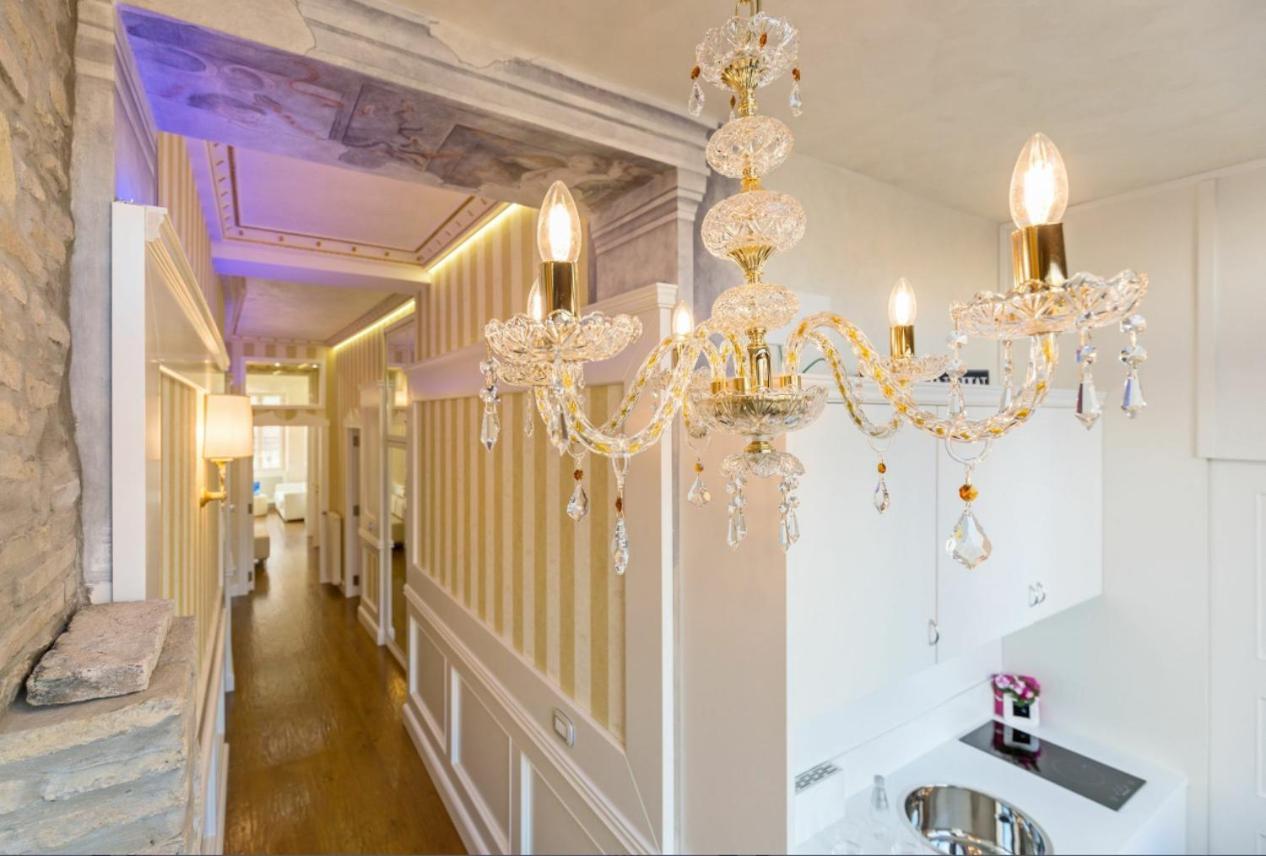 Piazza Venezia Luxury Suite Рим Экстерьер фото