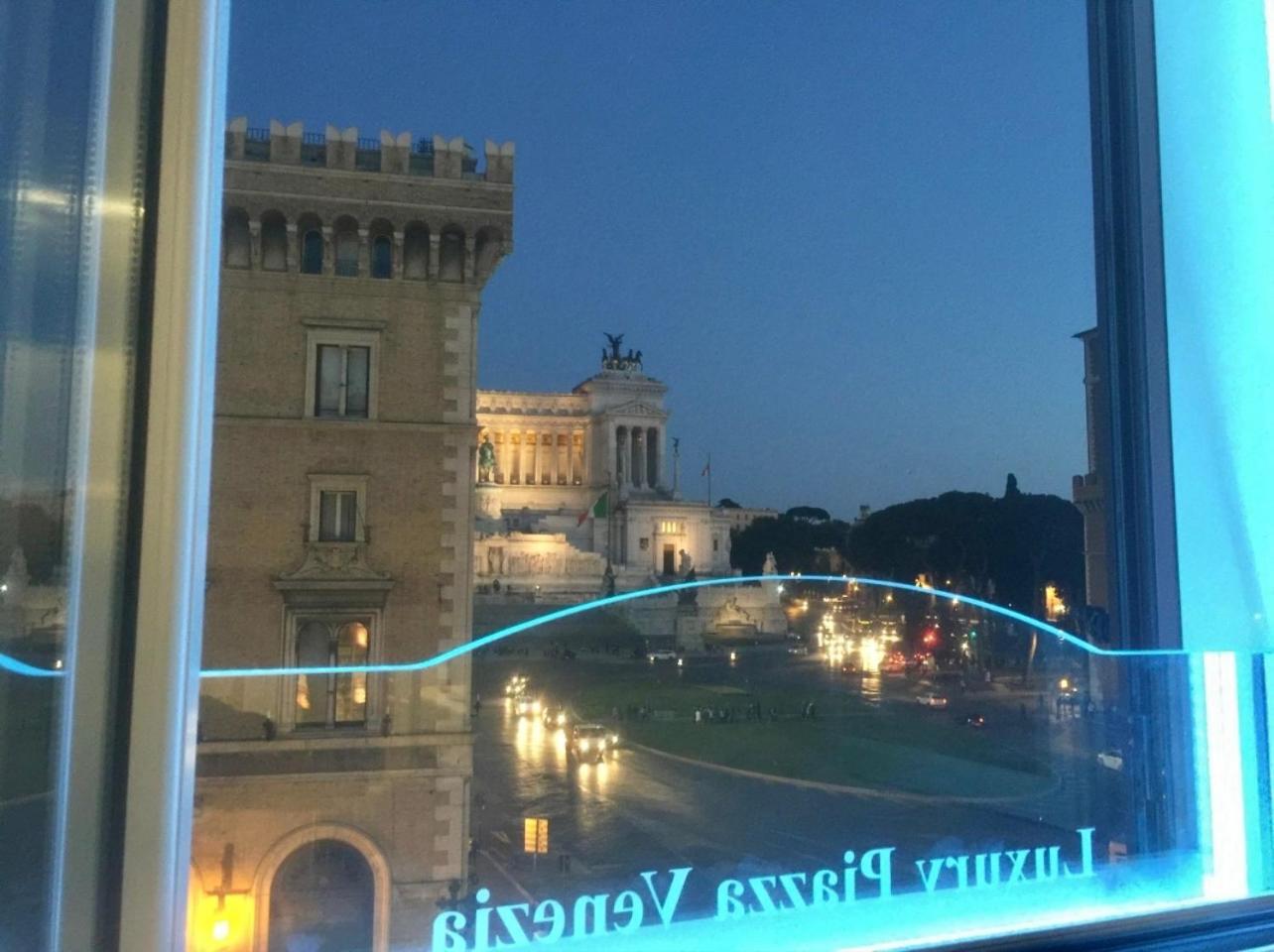 Piazza Venezia Luxury Suite Рим Экстерьер фото